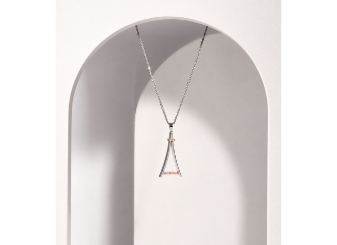 Image of a necklace